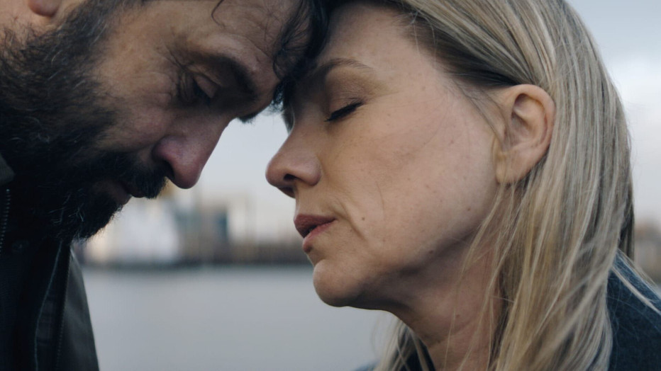 Anniek Pheifer en Jeroen Spitzenberger voor Anoniem