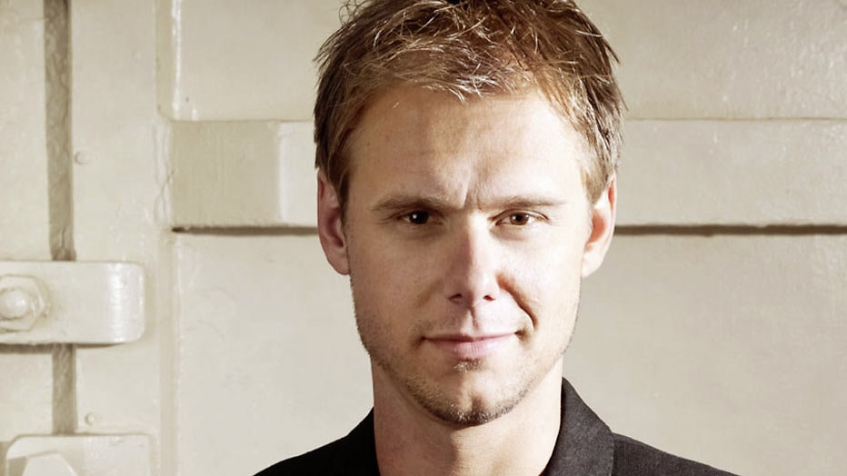 Armin van Buuren en André Kuipers in Verborgen Verleden Armin van Buuren en André Kuipers in Verborgen Verleden