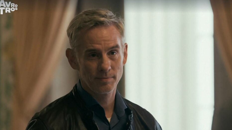 Art Rooijakkers is terug in Wie Is de Mol?.