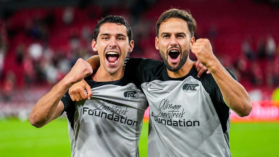 Alexandre Penetra en Pantelis Hatzidiakos van AZ