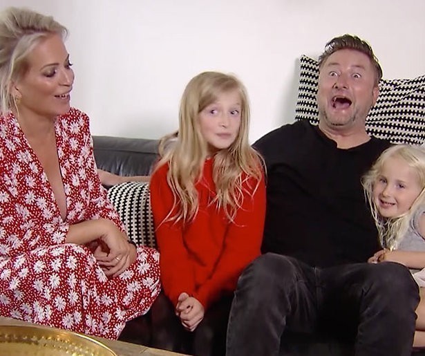 Dennis Weening hoort de harde waarheid van zijn dochters