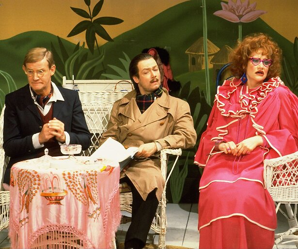 Familie Knots haalt de Dikke van Dale