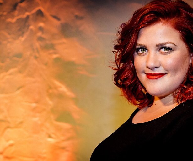 Actrice Esmée van Kampen in verwachting van haar eerste kindje