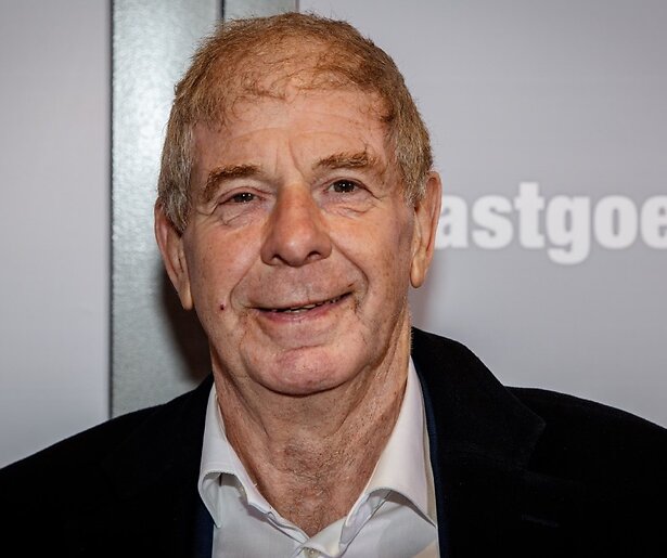 Frits Barend over programma Beter Laat Dan Nooit: 'Dit aanbod kon ik niet laten liggen'
