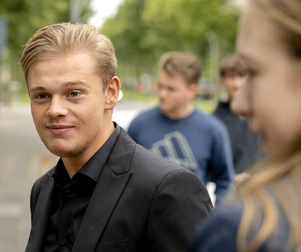 Dennis Schouten gewond bij steekincident