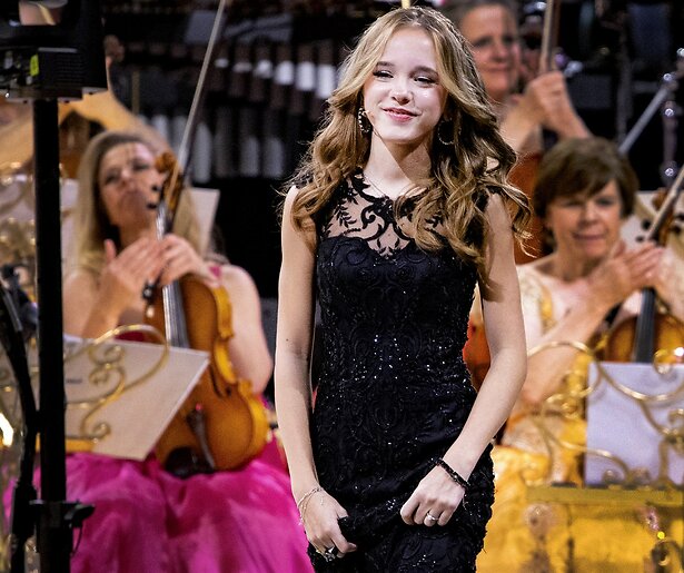 Omroep MAX maakt documentaire over The Voice Kids-winnares Emma Kok