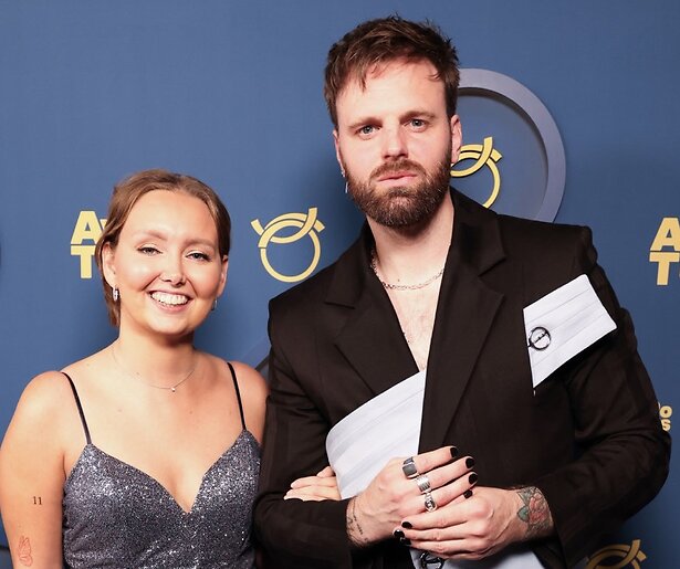 Tim Hofman deelt beelden van laatste gesprek met Eva uit Over Mijn Lijk