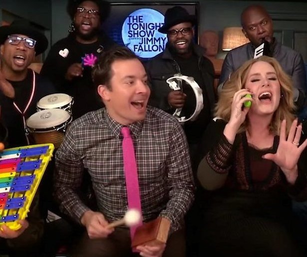YouTube-hit: Adele zingt Hello met kleuterinstrumenten bij Jimmy Fallon