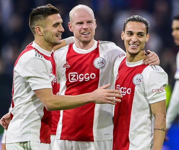 Ajax op jacht in Portugal