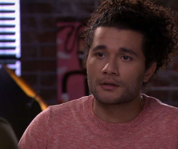 GTST-acteur Alkan Çöklü beroofd