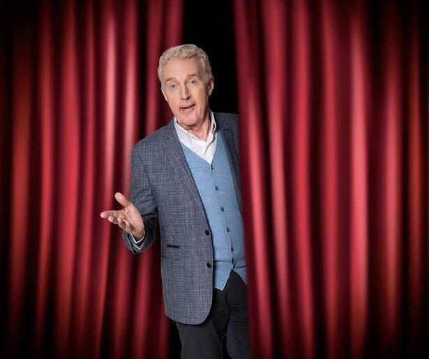 Collega's blikken in De Schatkamer van André van Duin terug op zijn rijke tv-carrière