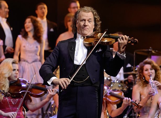 André Rieu wilde walsen in Noord-Korea