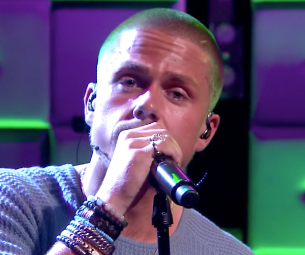 Videosnack: André Hazes zingt Humberto vaarwel