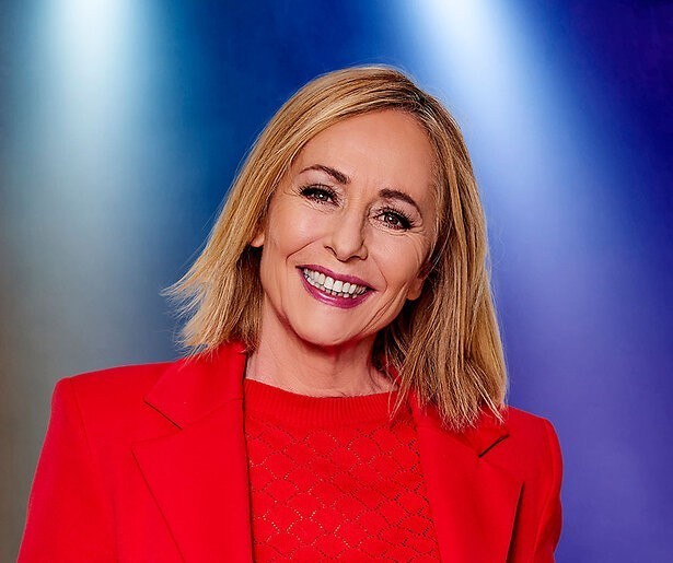 Er wacht Angela Groothuizen een bijzonder weerzien in De Reünie