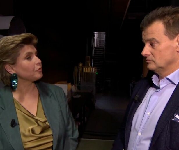 Gaat Angela de Jong als politiek verslaggever naar Den Haag?