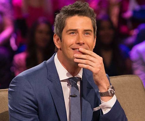 Arie Luyendyk jr. maakt er een potje van in The Bachelor