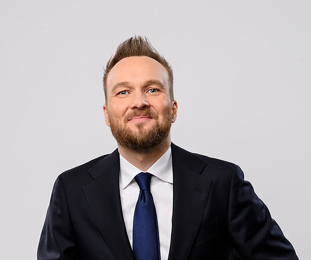 Arjen Lubach gaat naast talkshow ook komische panelshow presenteren