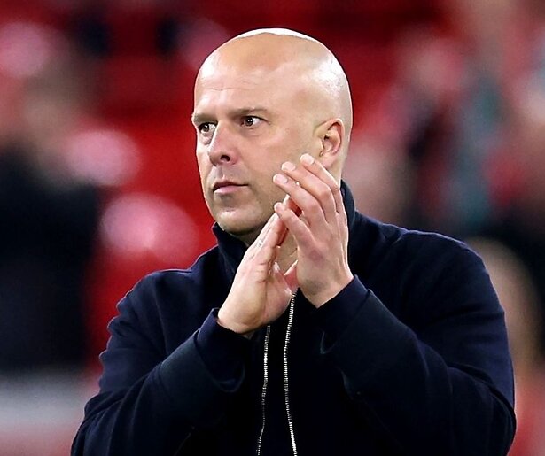 Arne Slot en Ryan Gravenberch gaan voor spektakel in UEFA Champions League: Liverpool - Paris Saint-Germain