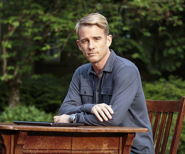 Art Rooijakkers gewond tijdens Wie is de Mol?