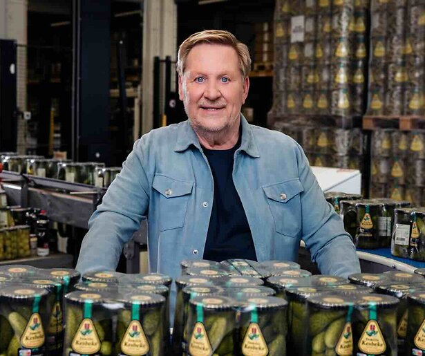 De TV van gisteren: Kijkers vragen zich af hoe de augurken van Oos Kesbeke in hemelsnaam bij de klant komen