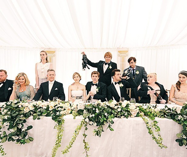 Xavier Samuel laat zijn eigen bruiloft escaleren in A Few Best Men