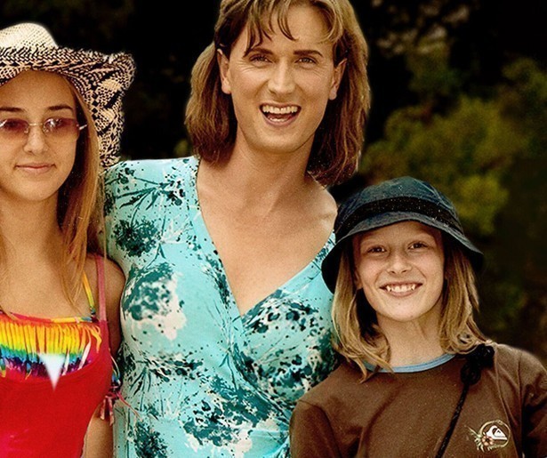 Emma's vader is een vrouw in A Perfectly Normal Family