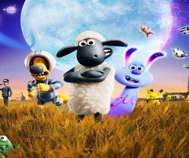 Shaun het schaap staat plots oog in oog met een alien in A Shaun the Sheep Movie: Farmageddon