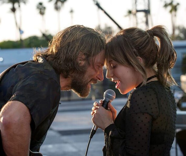 Lady Gaga zingt de sterren van de hemel in A Star Is Born