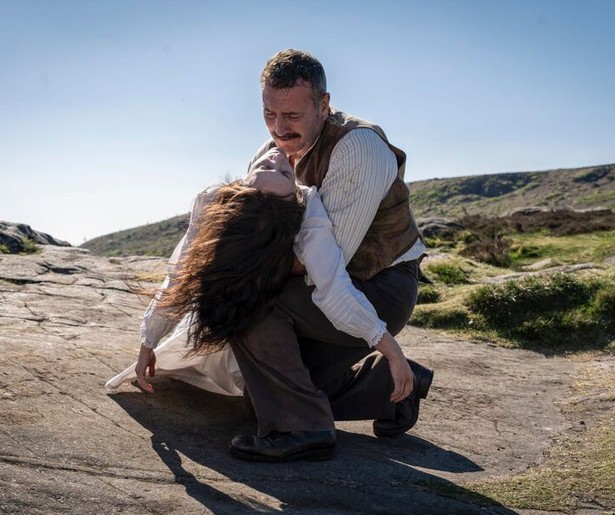 Jessica Reynolds en Brenda Blethyn schitteren in A Woman of Substance op NPO 2