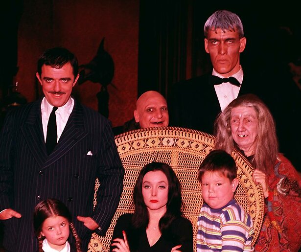 Ken Weatherwax schiet zijn zelfgebouwde raketten af in The Addams Family