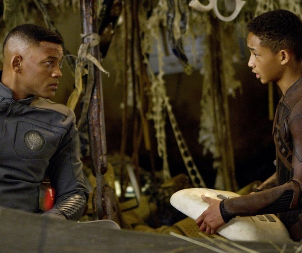 Vader en zoon terug naar de aarde in After Earth 
