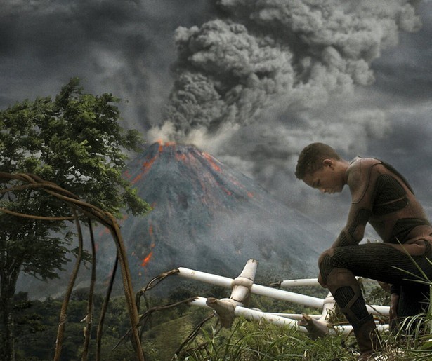 Will Smith neemt zijn zoon mee terug naar de aarde in After Earth