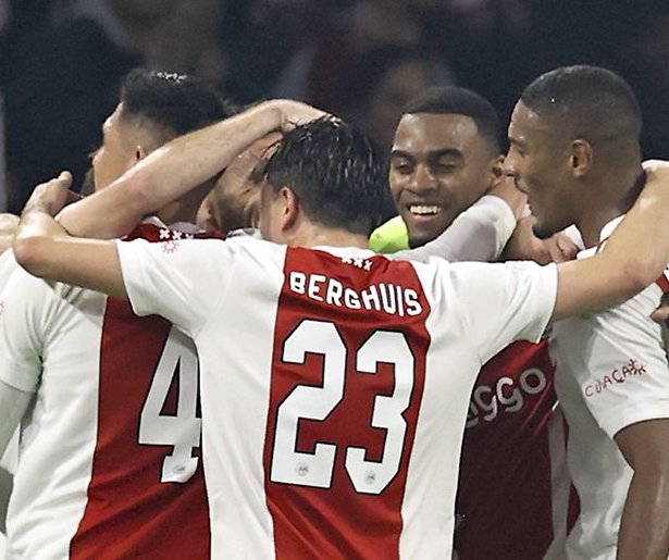 De TV van gisteren: Meeste kijkers voor glorieuze zege Ajax