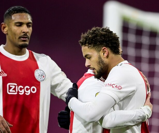 Ajax neemt het op tegen Excelsior Maassluis