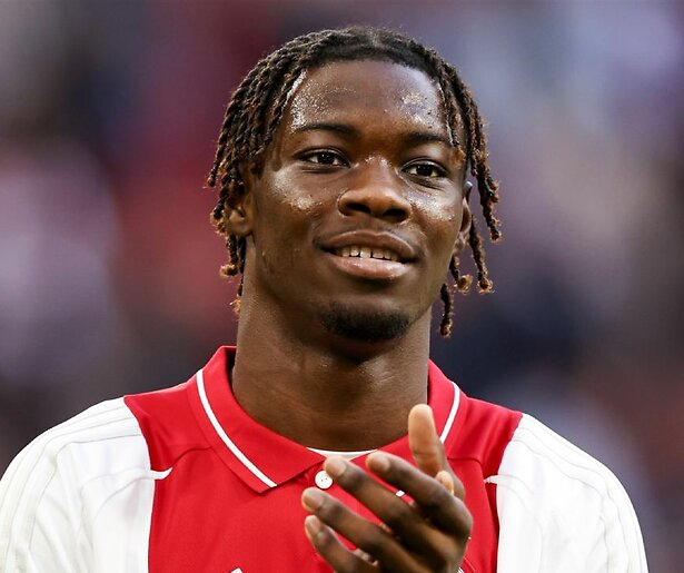 Ajax hoopt punten te pakken in uitduel tegen Almere City