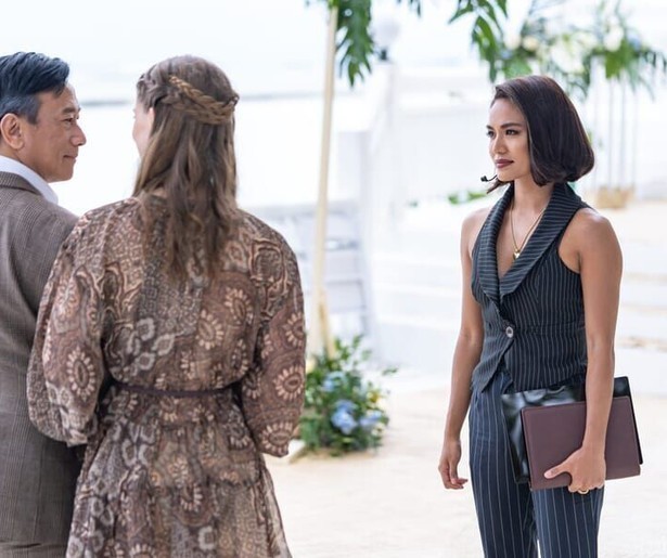 Samantha Richelle moet infiltreren op een bruiloft in seizoensfinale Almost Paradise