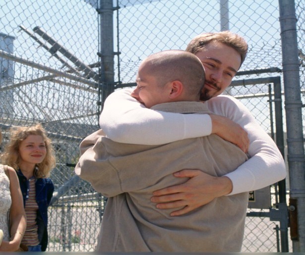 Edward Norton draait in American History X de bak in