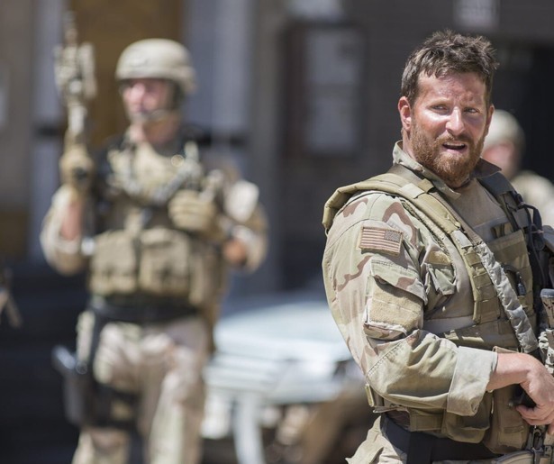 Bradley Cooper krijgt het zwaar te verduren in American Sniper