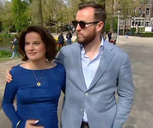 Amy Rose uit Winter Vol Liefde over complicatie tijdens zwangerschap: ‘Blij dat ze erachter zijn gekomen’