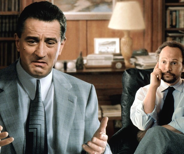 Maffiabaas Robert De Niro laat zich van zijn grappigste kant zien in Analyze This