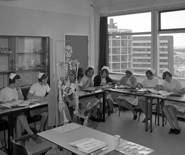 'Hunkerbunkers' en 'Slettefletten' in Andere Tijden