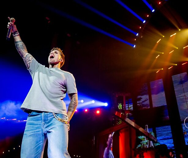 NPO 3 zendt op Tweede Kerstdag 2025 de tv-registratie uit van André Hazes in het Theater