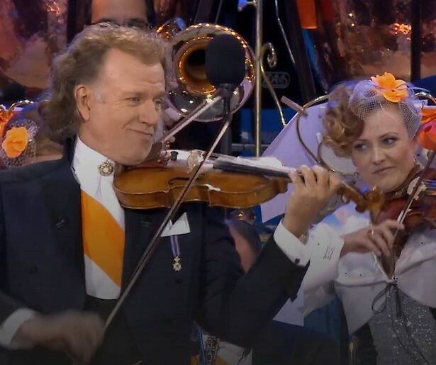 De TV van gisteren: Finale EK Vrouwenvoetbal en André Rieu scoren op de zondagavond