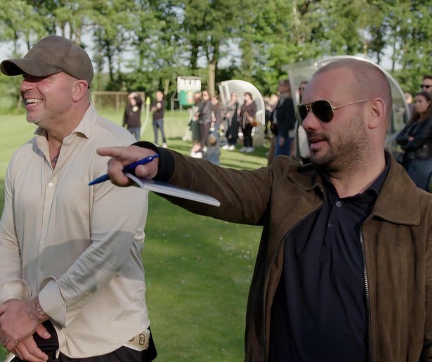 Van der Meijde en Sneijder strijden in Andy vs. Wesley: Scoren in de Kelderklasse