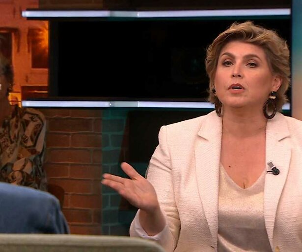Angela de Jong clasht met sidekick Goedenavond Nederland na uitspraken over haar uiterlijk