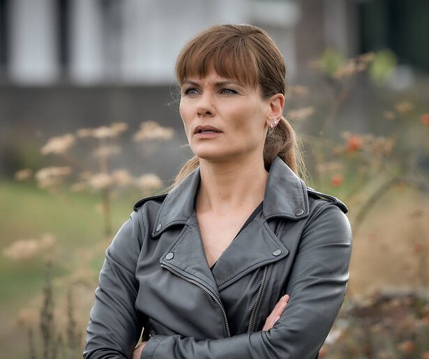 Angela Schijf licht tipje van de sluier op over nieuw seizoen Flikken Maastricht: 'Eva raakt alle structuur kwijt'