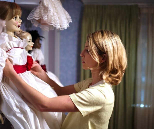 Mia, John en de doodenge pop in horrorfilm Annabelle