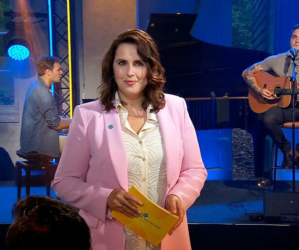 De TV van gisteren: Anniko van Santen weet succes Sybrand Niessen niet te evenaren