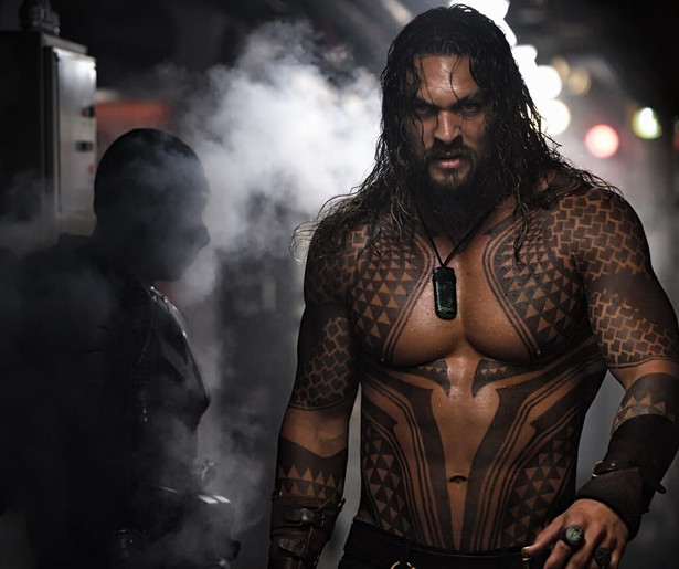 Jason Momoa neemt het op tegen zijn broer in Aquaman
