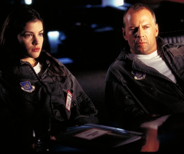 Geen tijd te verliezen: Bruce Willis moet na zijn klus wegwezen in Armageddon
